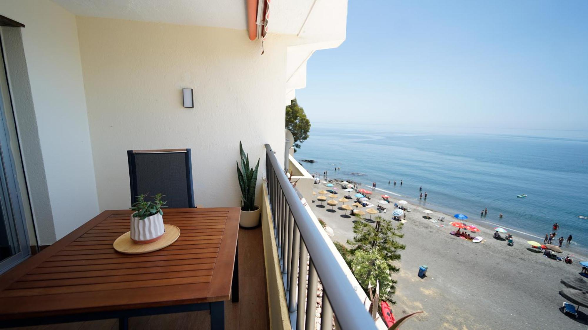 Apartamento Brisa Del Mar Almunecar Bagian luar foto