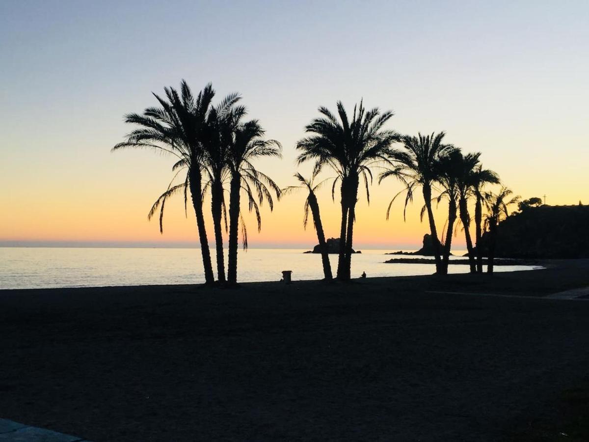 Apartamento Brisa Del Mar Almunecar Bagian luar foto
